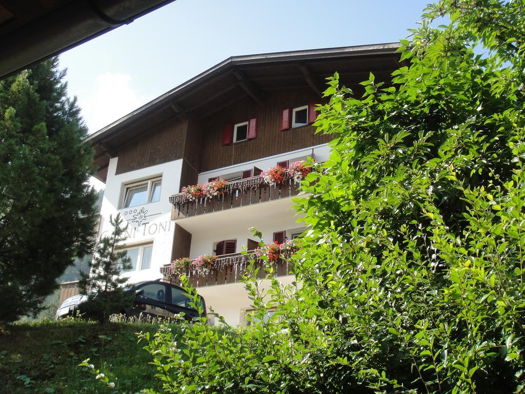 Hotel Garni Toni St. Ulrich in Gröden Exterior foto